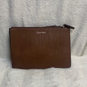 Calvin Klein Men's Brown Leather Toiletry Pouch